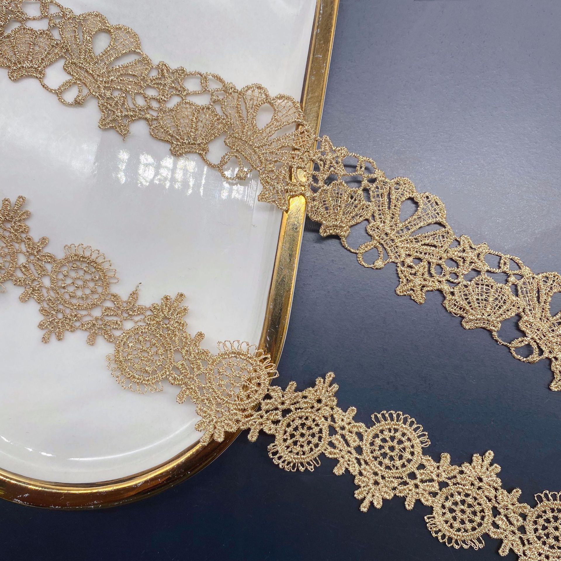 2yards Golden Embroidered Love – Lace Ribbon Trim Bewertung und Preis